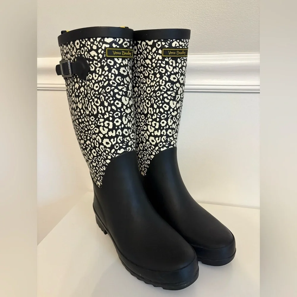 Vera Bradley Leopard Print “camocat” Tall Rain boots, Size 6 in Black and White